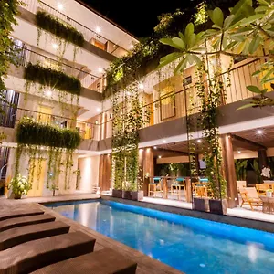 Tanaga Coliving Hotel Seminyak (Bali)